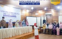 PELEPASAN SISWA/ KELAS IX TAHUN AJARAN 2021/2022